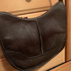 Frye leather purse (nwt)